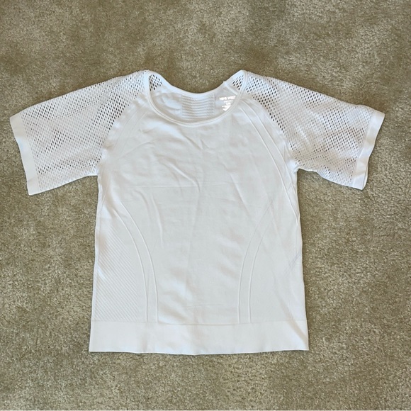 Nine West active top - Picture 1 of 7